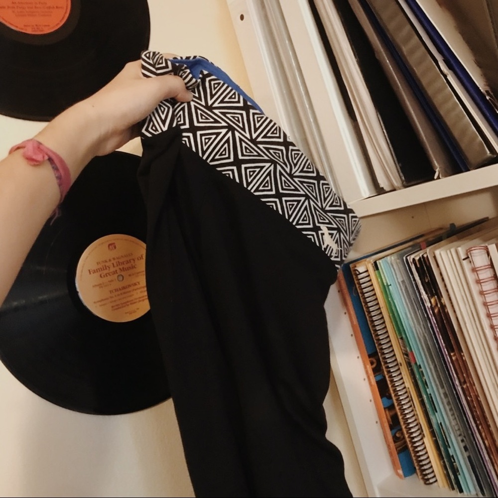 pink crop yoga pants | xsmall